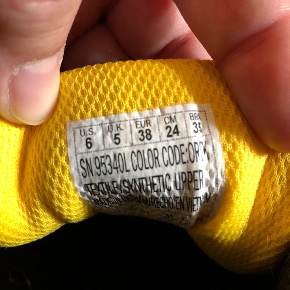 Boys NWOT sketchers nitrate size 6 - Picture 4 of 4